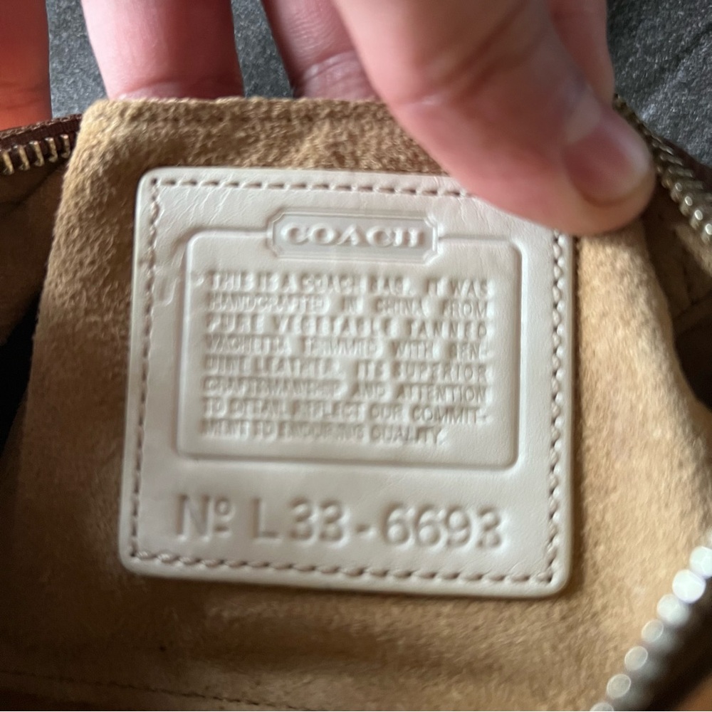 Vintage Coach Tan Leather Y2K Hobo Buckle (extremely rare, COA included) - Picture 8 of 8